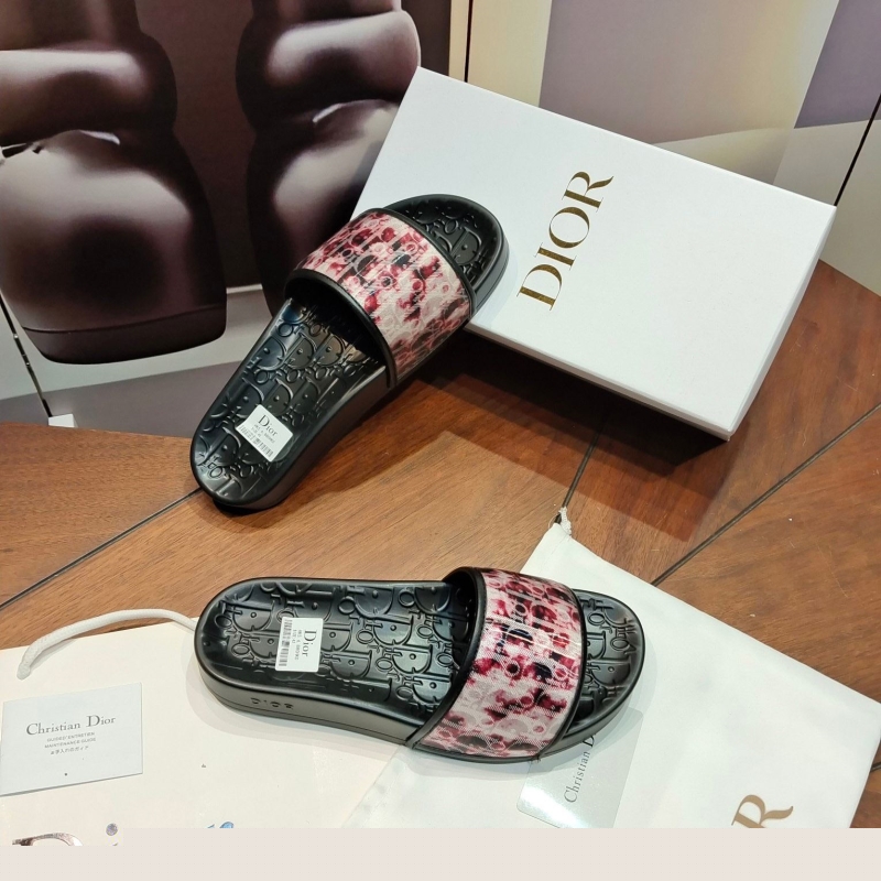 ch**an D*or slippers